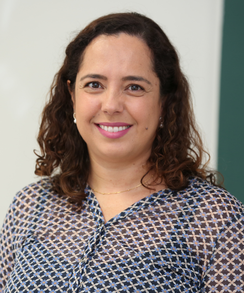Profª. Drª. Aline Dessupoio Chaves