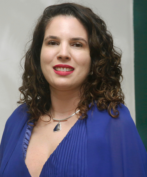 Profª. Drª. Patrícia Maria Vieira