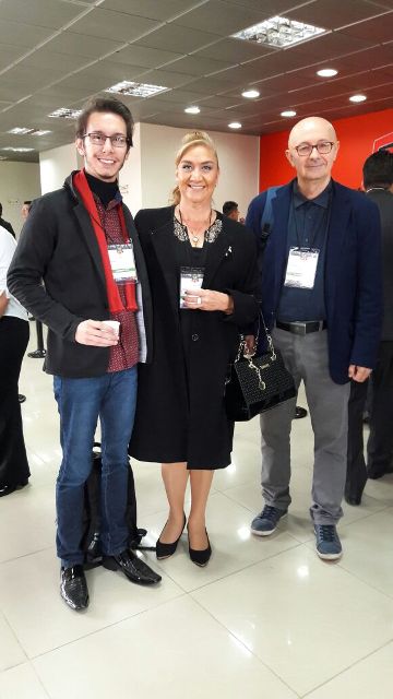 Professores Thiago (à esq.), Maura e Jordi